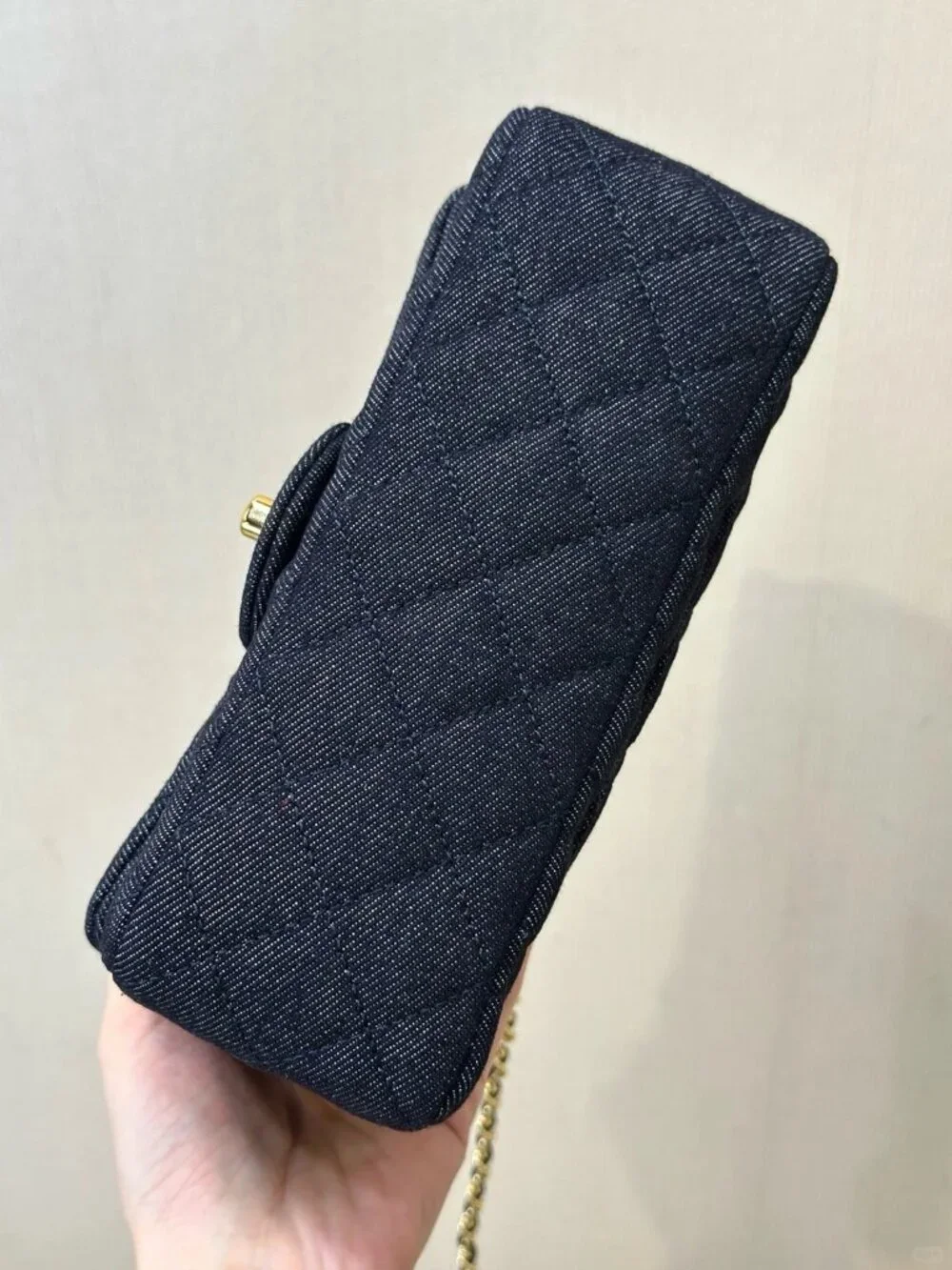 Classic CHANEL Bags: A Stylish and Versatile Choice for Elegance
